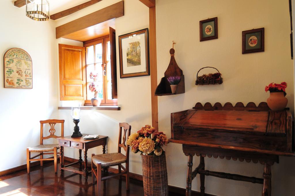 Casa Rural Llugaron I Miravalles Exterior foto